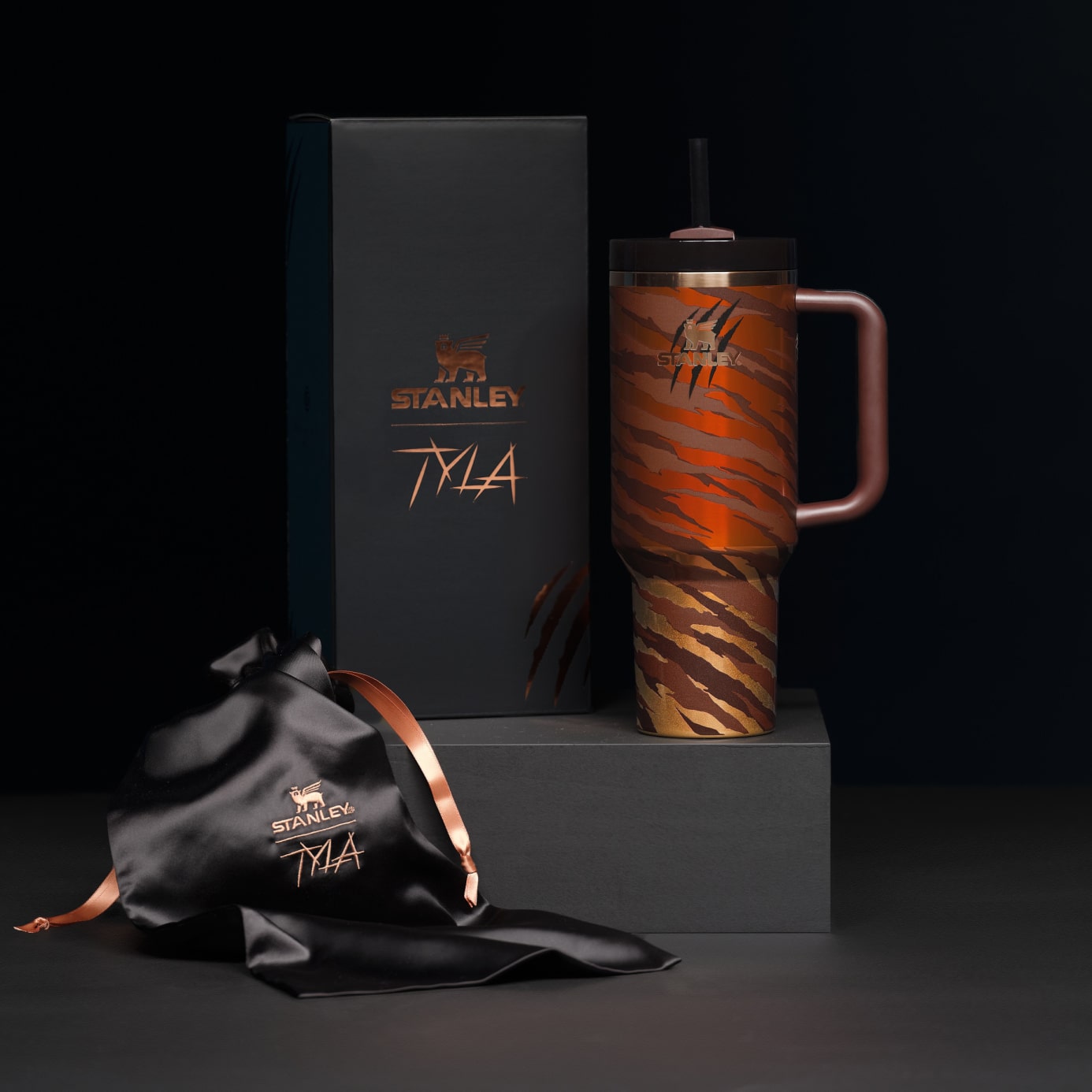 The Tyla Tyger Quencher H2.0 FlowState™ Tumbler | 40 oz (1.18 L)